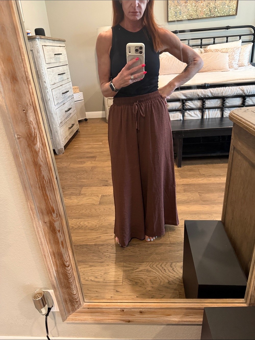 Wide-Leg Drawstring Pants in Brown